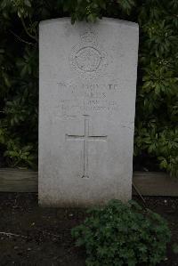 Poperinghe New Military Cemetery - Akers, James
