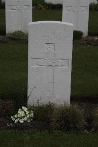 Poperinghe New Military Cemetery - Bardill, J
