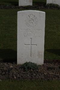 Poperinghe New Military Cemetery - Bird, T