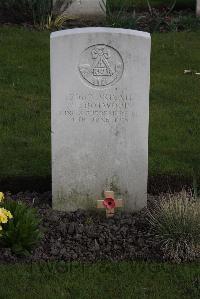 Poperinghe New Military Cemetery - Botwood, H