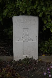 Poperinghe New Military Cemetery - Furlong, Edward
