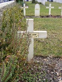 Poperinghe New Military Cemetery - Greanges, Francois