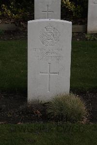 Poperinghe New Military Cemetery - Green, W