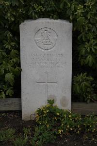 Poperinghe New Military Cemetery - Harrison, J