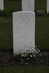 Poperinghe New Military Cemetery - Hillary, Joseph