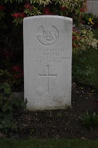 Poperinghe New Military Cemetery - Jobling, F