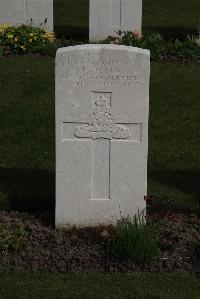 Poperinghe New Military Cemetery - Jones, R