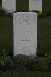 Poperinghe New Military Cemetery - Jones, W