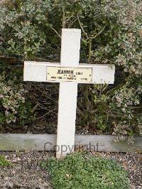 Poperinghe New Military Cemetery - Jeannin, Louis
