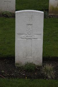Poperinghe New Military Cemetery - Kelly, T