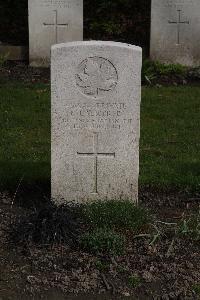 Poperinghe New Military Cemetery - Laliberte, Come