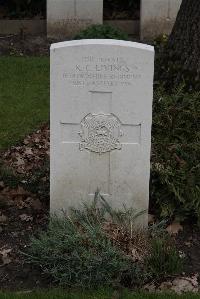 Poperinghe New Military Cemetery - Livings, R C