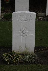 Poperinghe New Military Cemetery - Love, J