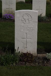 Poperinghe New Military Cemetery - McArthur, J