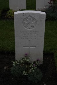 Guards Cemetery Windy Corner Cuinchy - Archer, F W