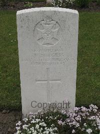 Guards Cemetery Windy Corner Cuinchy - Burgess, J
