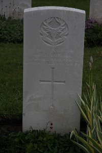 Guards Cemetery Windy Corner Cuinchy - Campbell, Donald William