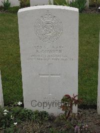 Guards Cemetery Windy Corner Cuinchy - Cowper, Alick
