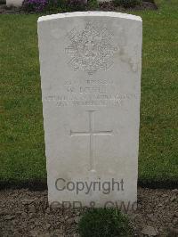 Guards Cemetery Windy Corner Cuinchy - Devlyn, W