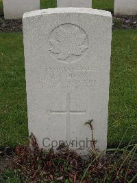 Guards Cemetery Windy Corner Cuinchy - Dunn, E J