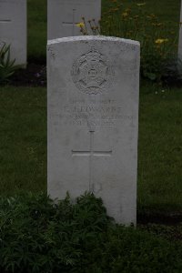 Guards Cemetery Windy Corner Cuinchy - Edwards, F J