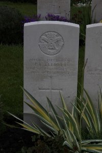 Guards Cemetery Windy Corner Cuinchy - Elliott, P L