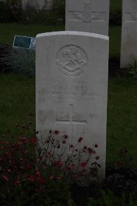 Guards Cemetery Windy Corner Cuinchy - Emery, Donald George