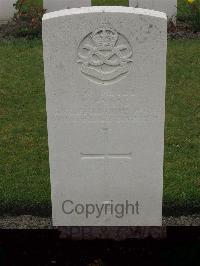 Guards Cemetery Windy Corner Cuinchy - Evans, E