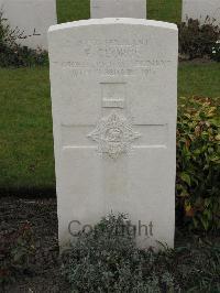 Guards Cemetery Windy Corner Cuinchy - George, F