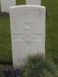 Guards Cemetery Windy Corner Cuinchy - Ginnifer, G