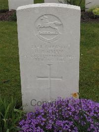 Guards Cemetery Windy Corner Cuinchy - Gorman, R
