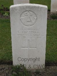Guards Cemetery Windy Corner Cuinchy - Greatrex, L