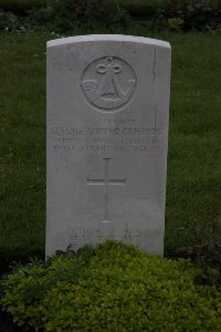 Guards Cemetery Windy Corner Cuinchy - Gregory, George Victor
