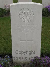Guards Cemetery Windy Corner Cuinchy - Halliday, W