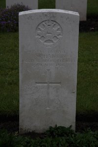 Guards Cemetery Windy Corner Cuinchy - Hankin, J W