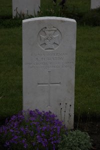Guards Cemetery Windy Corner Cuinchy - Hardy, A H