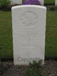 Guards Cemetery Windy Corner Cuinchy - Hartland, Benjamin