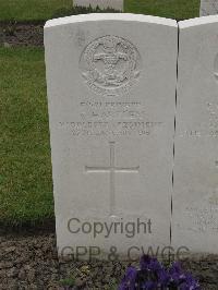 Guards Cemetery Windy Corner Cuinchy - Hartley, E
