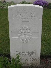 Guards Cemetery Windy Corner Cuinchy - Hebron, W