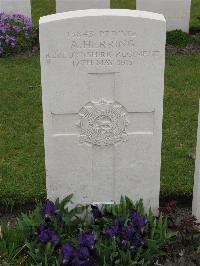 Guards Cemetery Windy Corner Cuinchy - Herring, A
