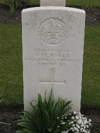 Guards Cemetery Windy Corner Cuinchy - Hewlett, G