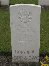 Guards Cemetery Windy Corner Cuinchy - Hillier, G