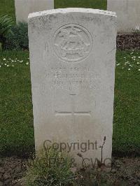 Guards Cemetery Windy Corner Cuinchy - Himsworth, Charles
