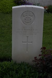 Guards Cemetery Windy Corner Cuinchy - Hodgetts, H J