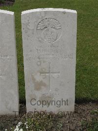 Guards Cemetery Windy Corner Cuinchy - Hughes, Henry