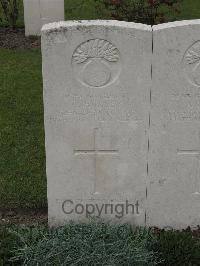 Guards Cemetery Windy Corner Cuinchy - Hulley, G
