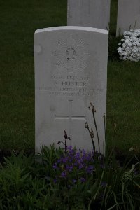Guards Cemetery Windy Corner Cuinchy - Hunter, A
