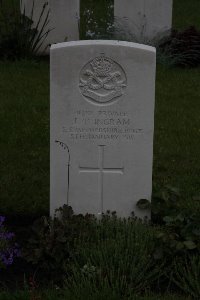 Guards Cemetery Windy Corner Cuinchy - Ingram, J T