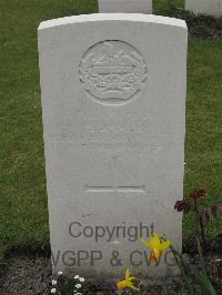Guards Cemetery Windy Corner Cuinchy - James, H
