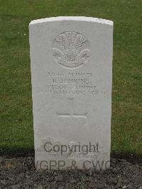 Guards Cemetery Windy Corner Cuinchy - Jenkins, Benjamin